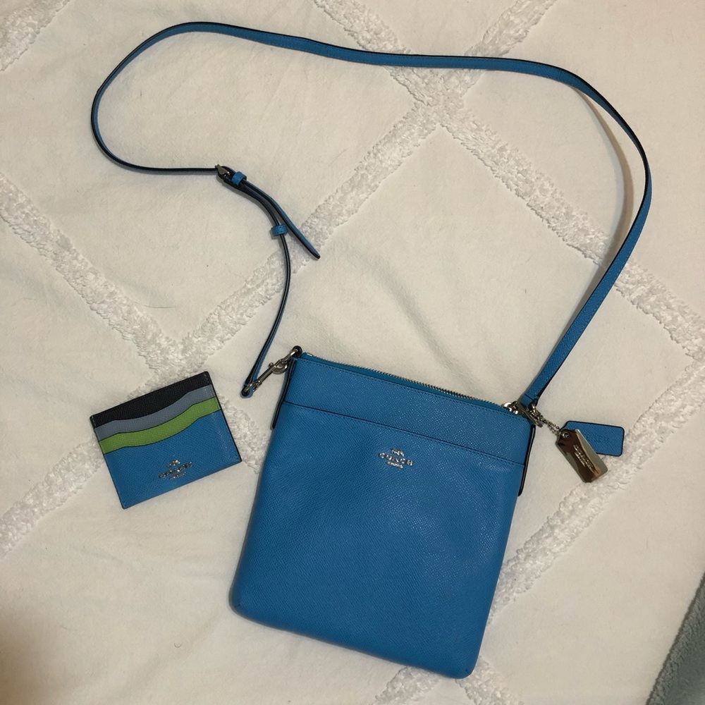 Coach crossbody bag with card holder